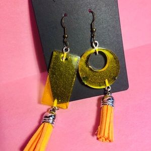 Mismatching lemon drop earrings